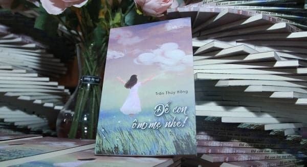 Để Con Ôm Mẹ Nhé - Trần Thúy Hằng