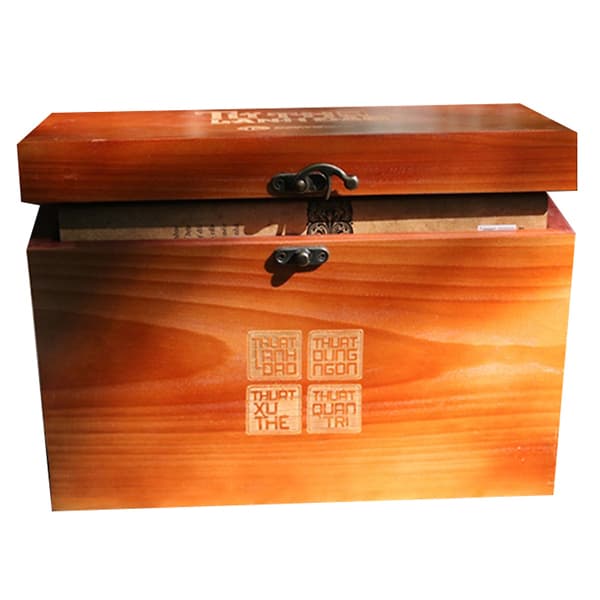 Sách Hộp Gỗ Sách Tứ Thư Lãnh Đạo (Hộp 4 Cuốn) (Tái Bản 2025)