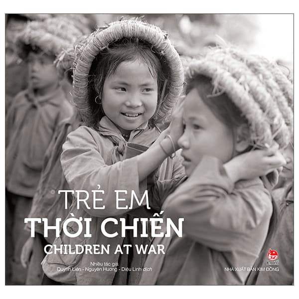 Sách Trẻ Em Thời Chiến - Children At War - Nhiều Tác Giả