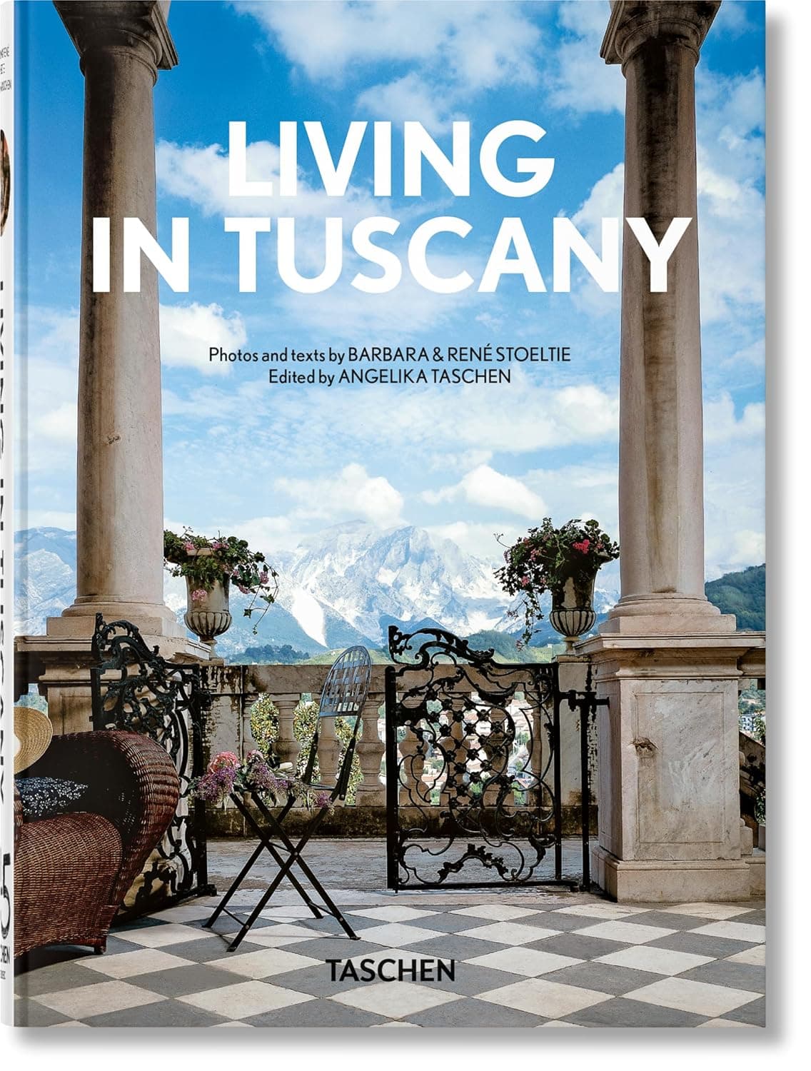 Living in Tuscany. 45th Ed. (45th Edition) (Multilingual Edition) - Barbara Ren� Stoeltie