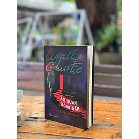 ÁO QUAN ĐÓNG NẮP - Agatha Christie - Tuấn Việt dịch - Nhà xuất bản Trẻ. - Do