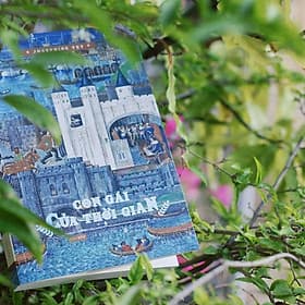 CON GÁI CỦA THỜI GIAN (Bìa mềm) - Gã