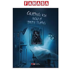 Gương Kia Ngự Ở Trên Tường