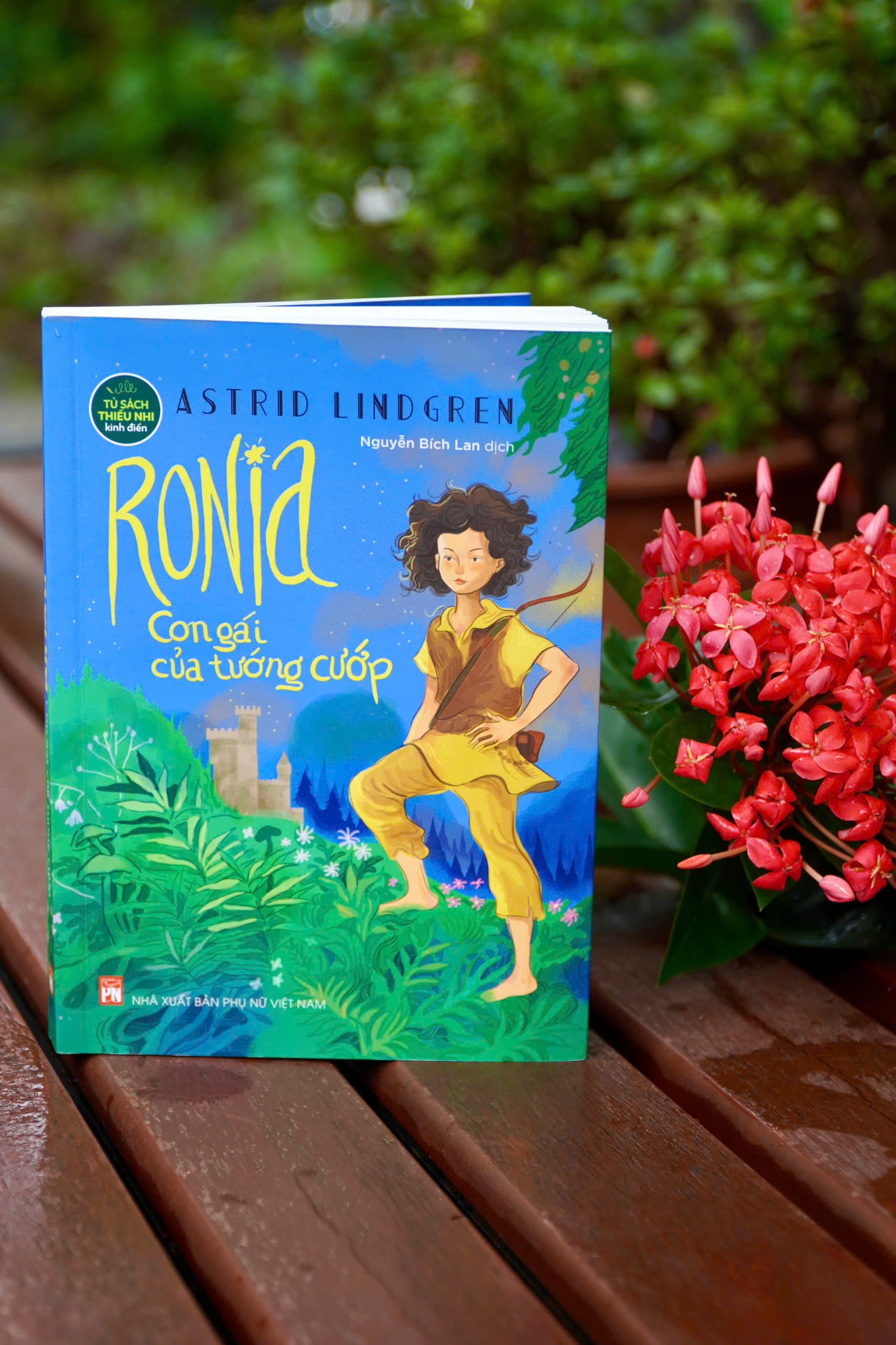 Sách Ronia, Con Gái Của Tướng Cướp - ảnh 4