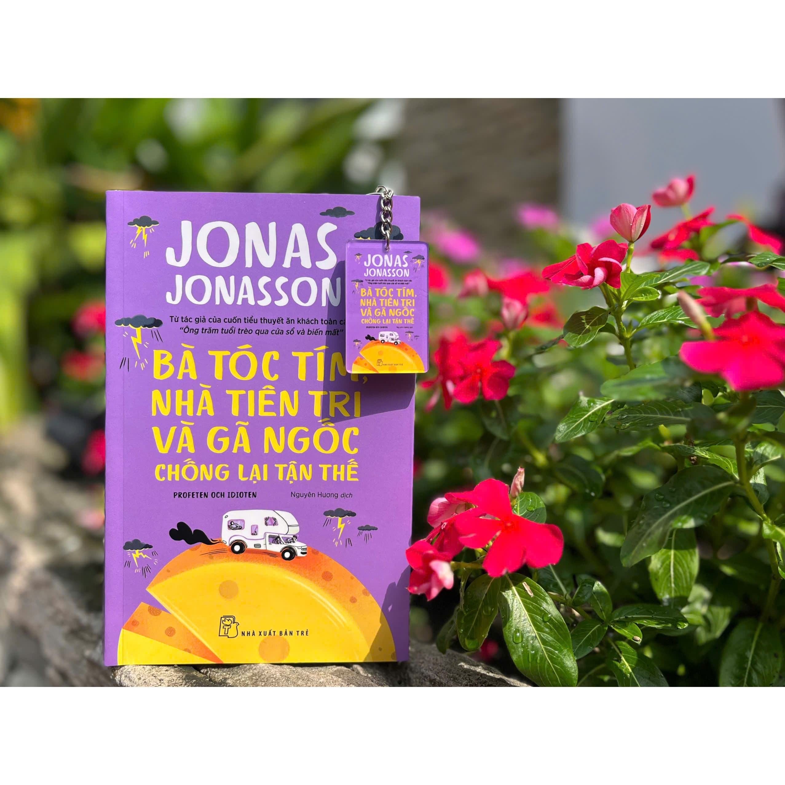 Sách Bà tóc tím, nhà tiên tri và gã ngốc chống lại tận thế (Jonas Jonasson) - ảnh 10