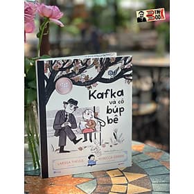 (Bìa cứng in màu) KAFKA VÀ CÔ BÉ BÚP BÊ - Larissa Theule - Minh họa: Rebecca Green - Trần Quân dịch - Crabit Kidbooks - Crabit Kidbooks